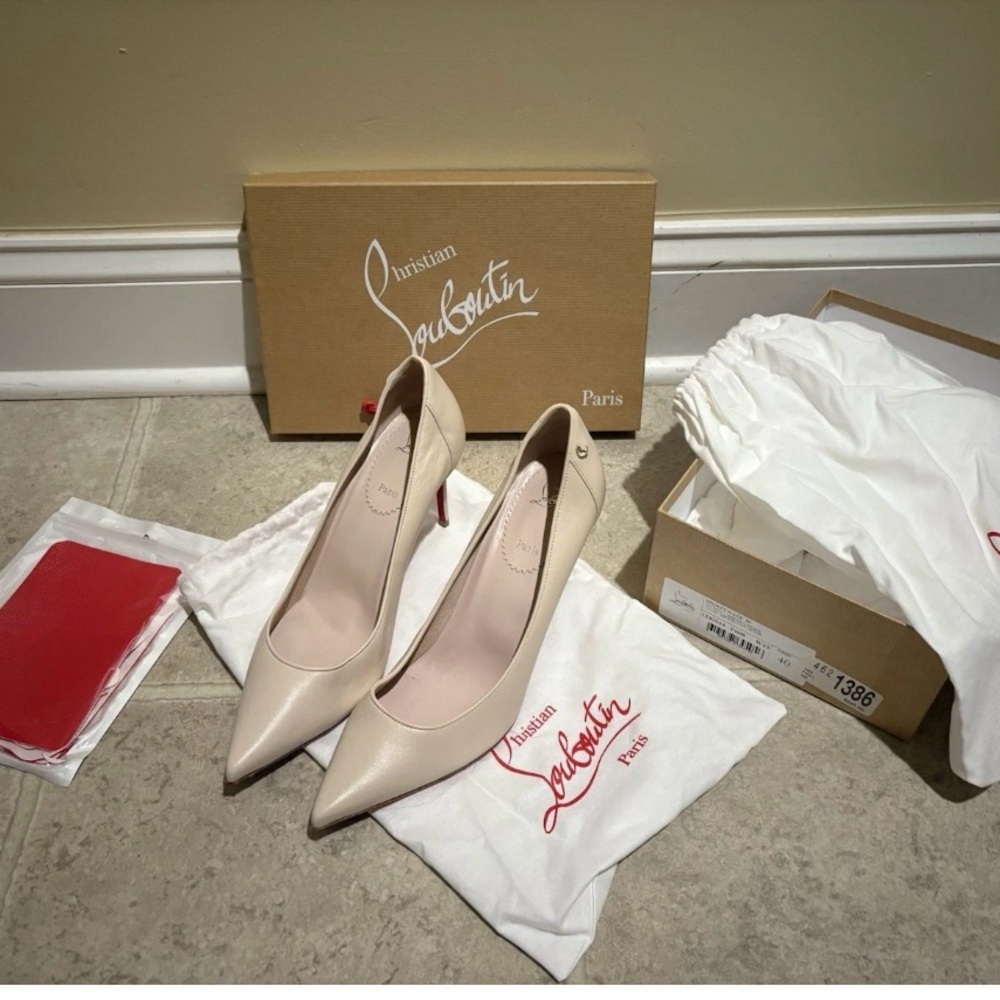 Elegant Cream Pumps